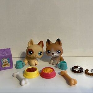Lps German shepherds and accessories
